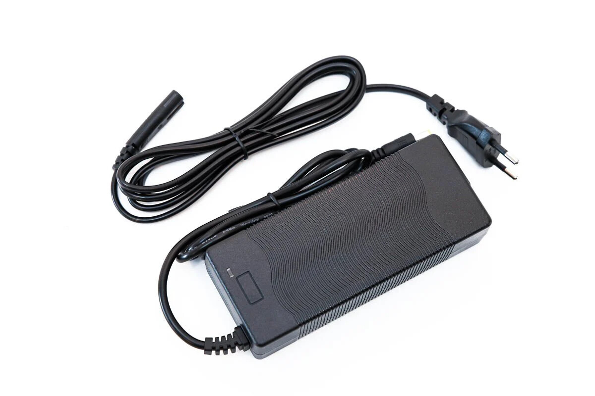 Roxform R-300 Şarj Aleti CHARGER - Roxform