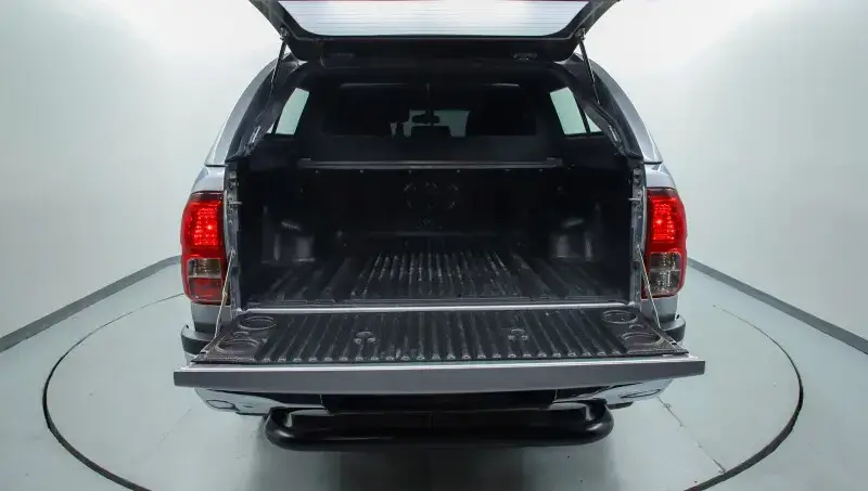 Toyota Hilux Sabit Camlı Kabin 2015-2022 - 5