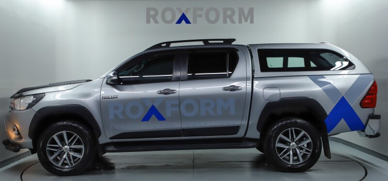 Toyota Hilux Sabit Camlı Kabin 2015-2022 - TOYOTA