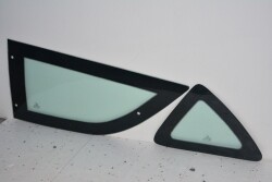 Volkswagen Amarok Kelebek Camlı Kabin Camı - VOLKSWAGEN